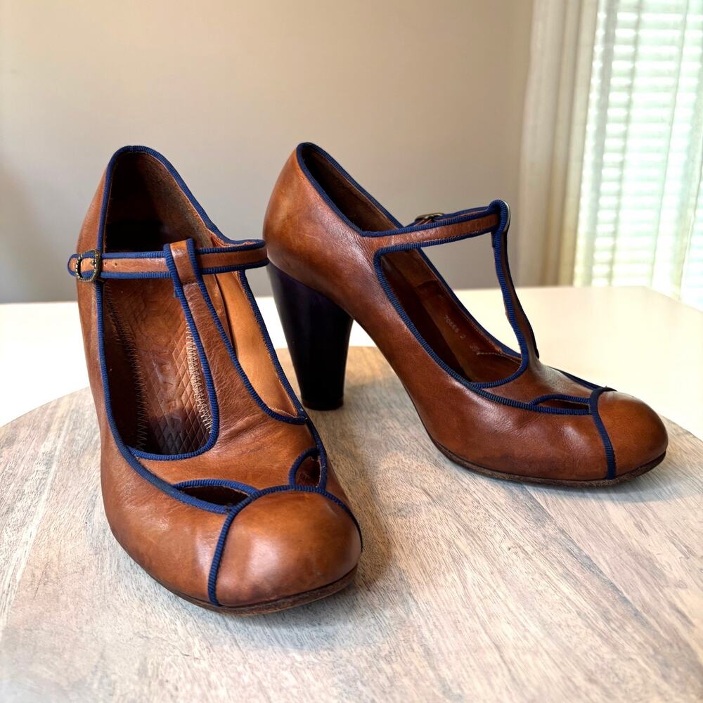 Chie Mihara Brown Leather Navy Trim T Strap Mary Jane Block Heels EU 39.5 Sz 9